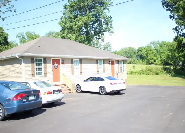 Property at 111 Winding Way Unit 3, McMinnville, TN, 37110, 2 beds, 1 bath, [object Object]