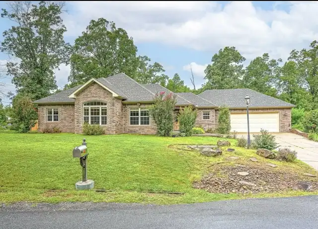 Property at 1 Yarty Ln, Bella Vista, AR, 72715, 2 beds, 2 baths, [object Object]
