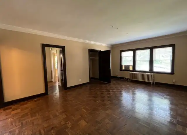 Property at 3503 Jones St Unit 110 A900, Omaha, NE, 68105, 1 bed, 1 bath, [object Object]
