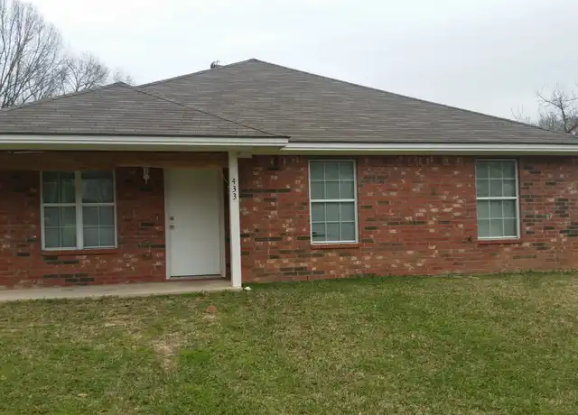 Property at 433 Ruth St, Nacogdoches, TX, 75964, 3 beds, 2 baths, [object Object]
