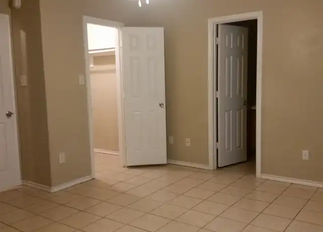 Property at 433 Ruth St, Nacogdoches, TX, 75964, 3 beds, 2 baths, [object Object]