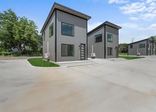 Property at 802 Old Wise Rd Unit 23, Bowie, TX, 76230, 1 bed, 1.5 baths, [object Object]