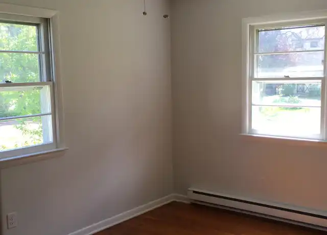 Property at 17 8th St, Colonial Beach, VA, 22443, 3 beds, 1 bath, [object Object]