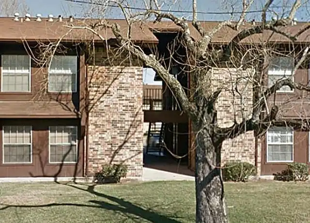 Property at 900 Avenue J, Bay City, TX, 77414, 1 bed, 1 bath, [object Object]