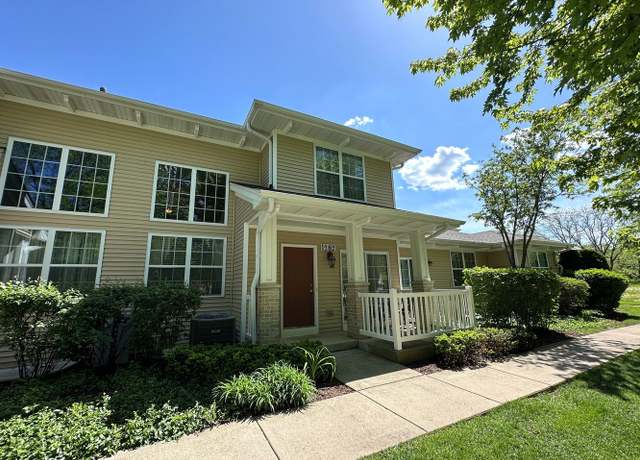 Photo of 1282 Walnut Glen Dr, Crystal Lake, IL 60014
