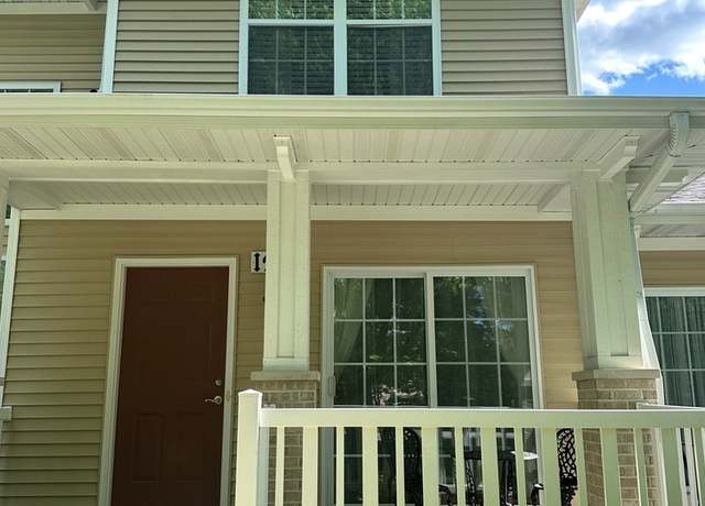Photo of 1282 Walnut Glen Dr, Crystal Lake, IL 60014