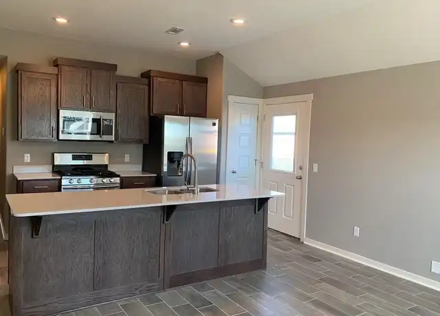 Property at 601 W Weymouth Unit A, Siloam Springs, AR, 72761, 3 beds, 2 baths, [object Object]