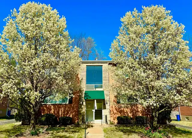Property at 4205 Fatima Dr Unit 4252-1, St. Louis, MO, 63123, 2 beds, 1 bath, [object Object]