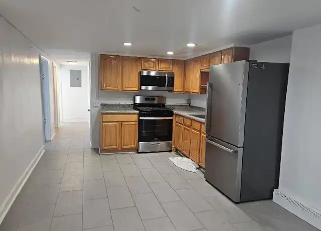 Property at 3 Mountain Ct, Haverstraw, NY, 10927, 2 beds, 1 bath, [object Object]