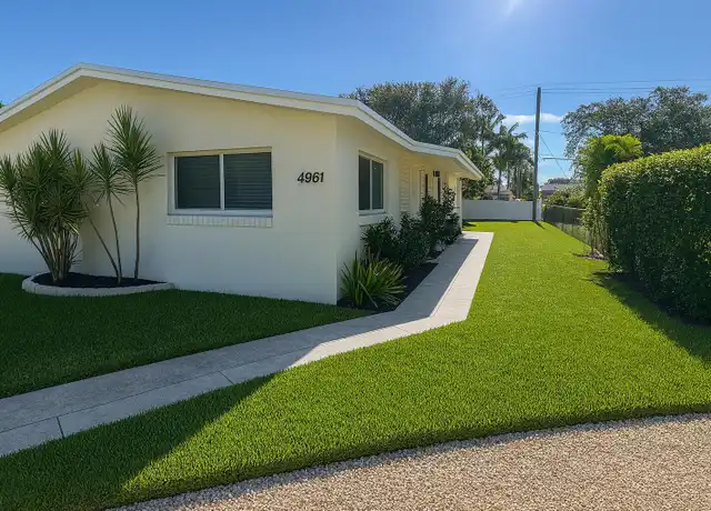 Property at 4961 SW 28th Ter Unit 2, Fort Lauderdale, FL, 33312, 2 beds, 1 bath, [object Object]