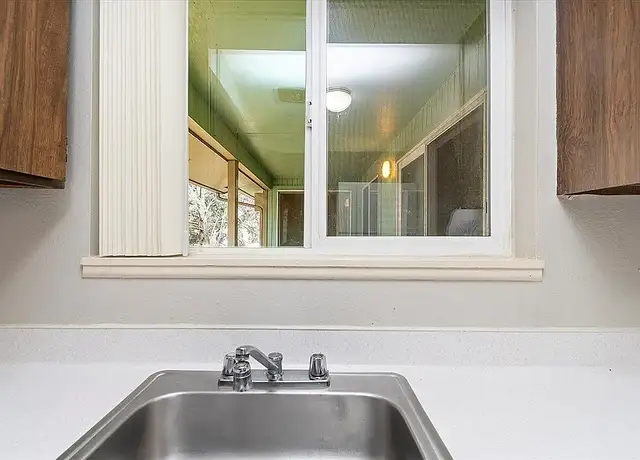 Photo of 1013 E Holly St, Boise, ID 83712