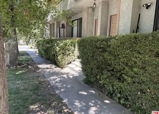 Property at 4260 Cedros Ave Unit C, Sherman Oaks, CA, 91403, 2 beds, 2.5 baths, [object Object]