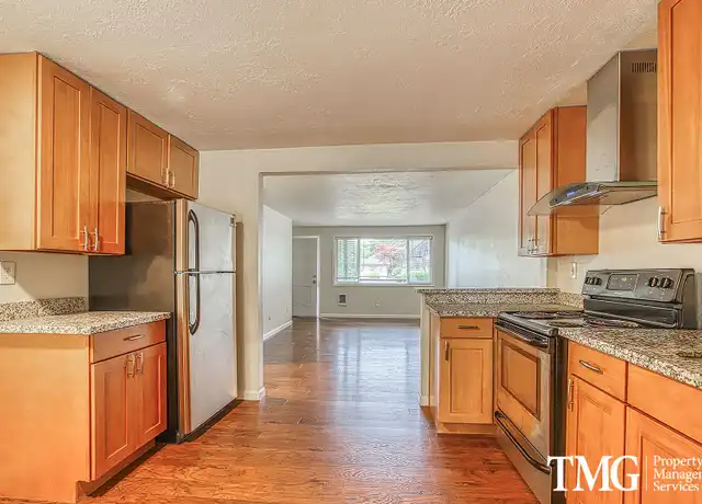 Property at 1313 NE 131st Pl Unit 112, Portland, OR, 97230, 2 beds, 1 bath, [object Object]