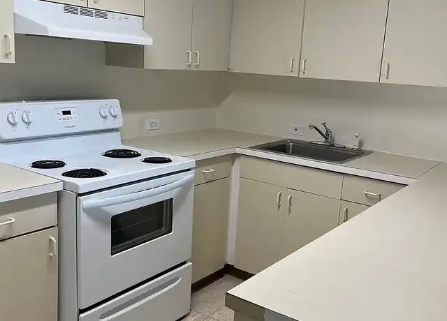 Property at Hospital Plaza - 200 Hospital Plz, Paterson, NJ, 07503, 1 bed, 1 bath, [object Object]