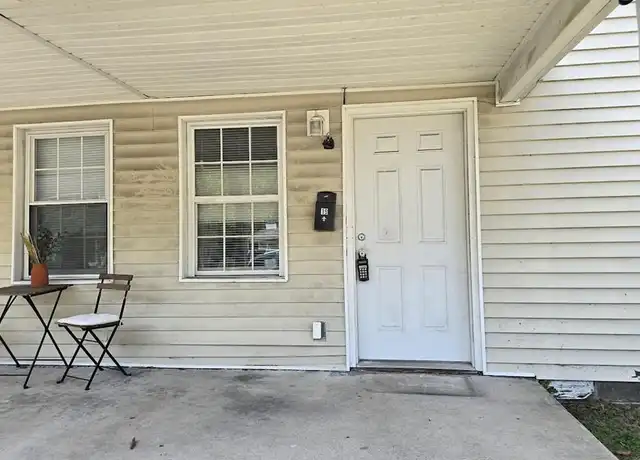 Property at 19 Farragut St, Portsmouth, VA, 23702, 3 beds, 1.5 baths, [object Object]