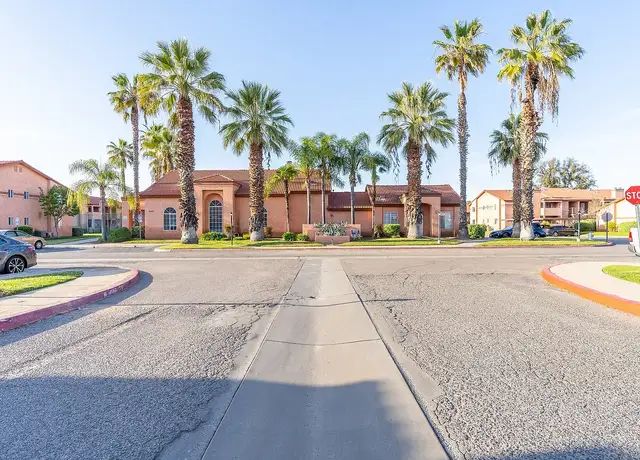 Photo of 4502 W Palo Alto Ave, Fresno, CA 93722