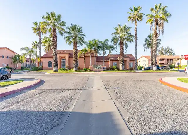 Property at Mirage Apartments - 4502 W Palo Alto Ave, Fresno, CA, 93722, 1-2 bed, 1-2 bath, [object Object]