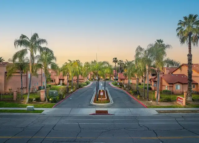 Photo of 4502 W Palo Alto Ave, Fresno, CA 93722