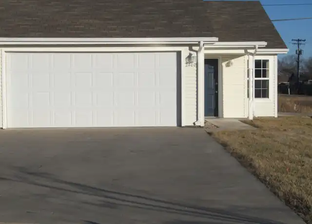 Property at 2400 Walden Ln, Manhattan, KS, 66502, 2 beds, 2.5 baths, [object Object]