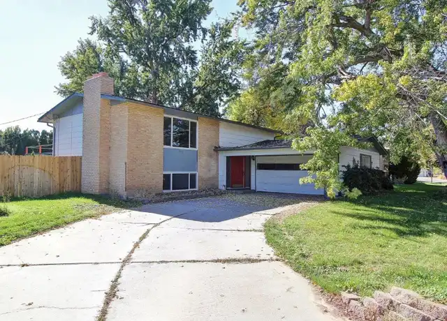 Property at 8365 W Wyndham Ln, Boise, ID, 83704, 5 beds, 2 baths, [object Object]