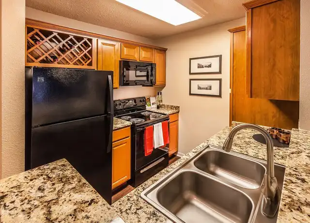 Property at Canal Square - 359 N West St, Indianapolis, IN, 46202, 1 bed, 1 bath, [object Object]