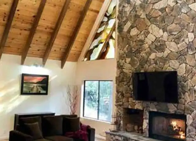 Property at 27957 Lakes Edge Rd, Lake Arrowhead, CA, 92352, 3 beds, 3 baths, [object Object]