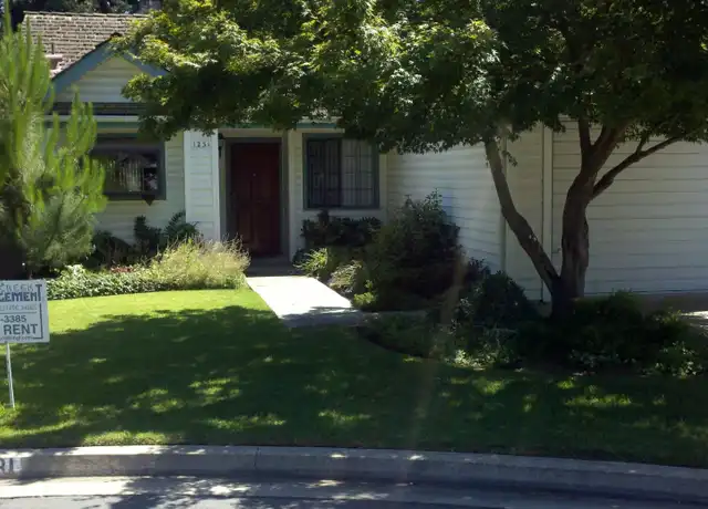 Property at 1231 W Whispering Pines Ct, Visalia, CA, 93277, 3 beds, 2 baths, [object Object]