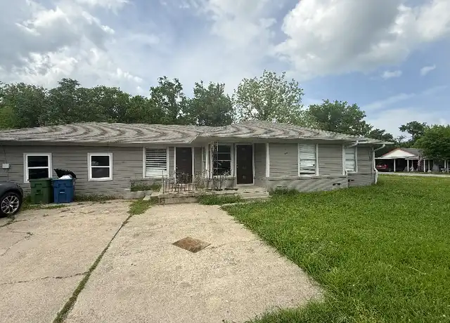 Property at 801 Pecan St, Sanger, TX, 76266, 5 beds, 2 baths, [object Object]