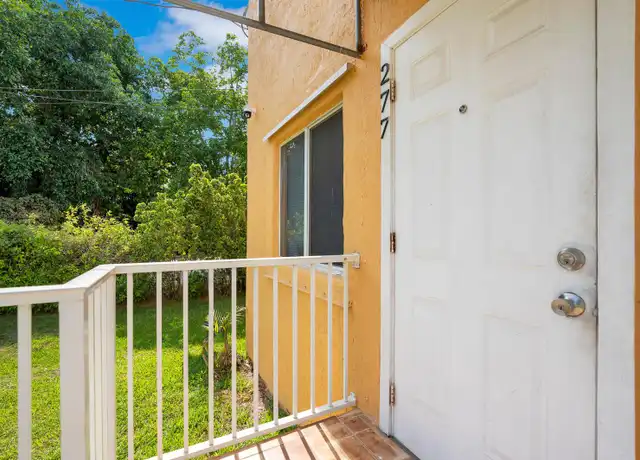 Property at 277 NW 81st St Unit 277, Miami, FL, 33150, 2 beds, 1 bath, [object Object]