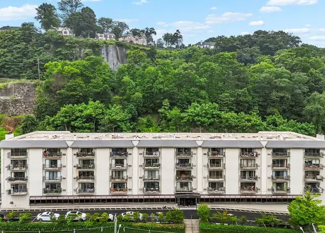 Property at 1150 River Rd Unit 3F, Edgewater, NJ, 07020, 1 bed, 1.5 baths, [object Object]