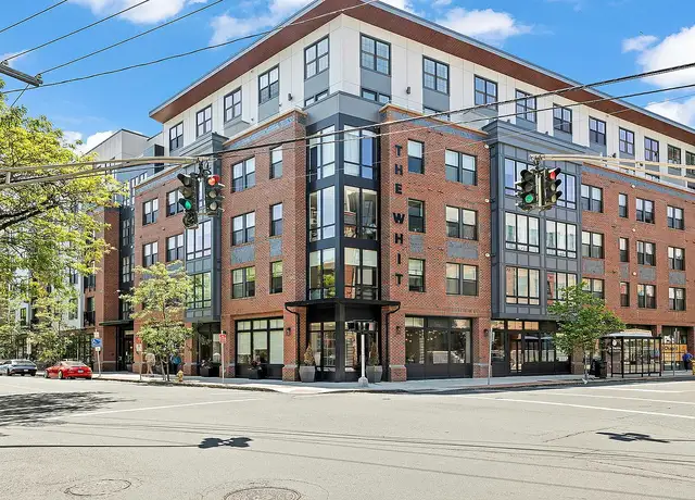 Photo of 630 Chapel St, New Haven, CT 06510