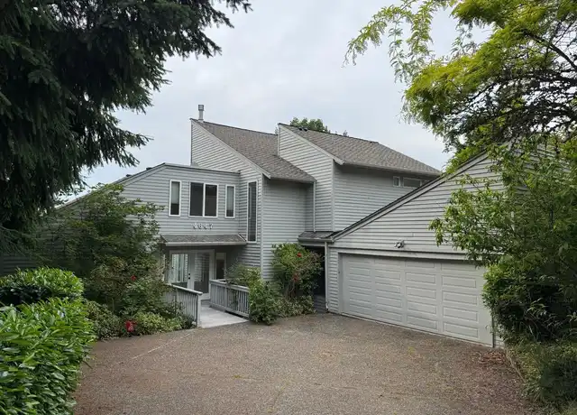 Property at 4647 136th Ave SE, Bellevue, WA, 98006, 4 beds, 2.5 baths, [object Object]