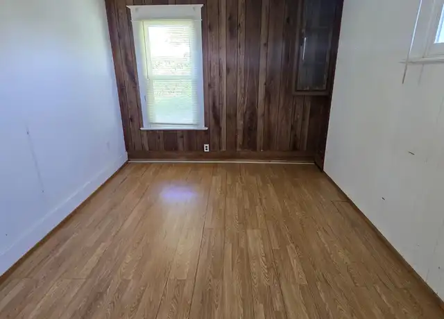 Property at 409 3 St, Sunburst, MT, 59482, 1 bed, 1 bath, [object Object]
