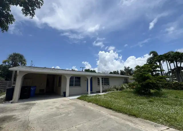 Property at 512 Dante St, Venice, FL, 34285, 2 beds, 2 baths, [object Object]