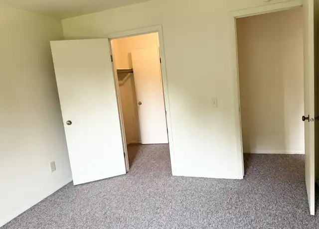 Property at 2060 Allen Blvd Unit 30, Middleton, WI, 53562, 2 beds, 1 bath, [object Object]