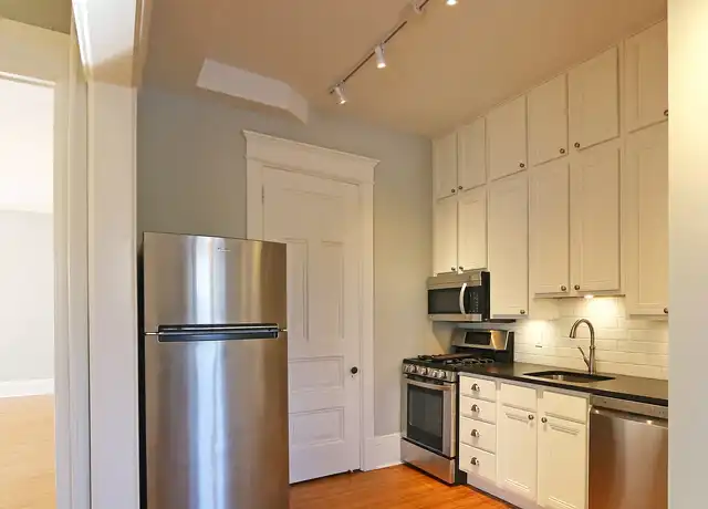 Property at Summit Apartments - 929 Summit Ave, Saint Paul, MN, 55105, 2 beds, 1 bath, [object Object]