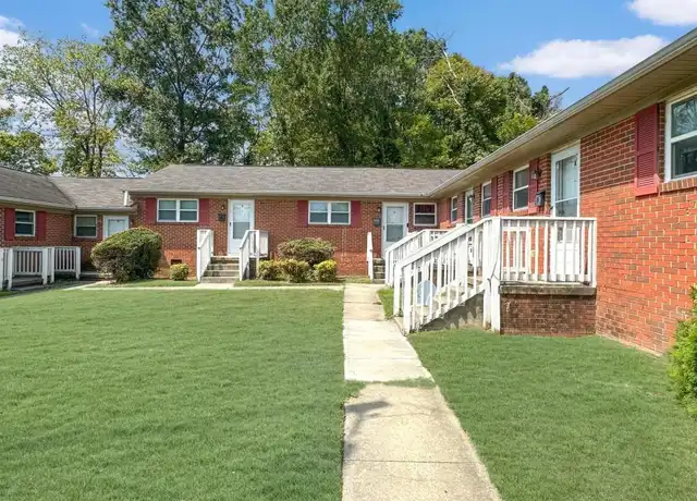 Property at 906 Martin Luther King Jr Dr, Greensboro, NC, 27406, 2 beds, 1 bath, [object Object]