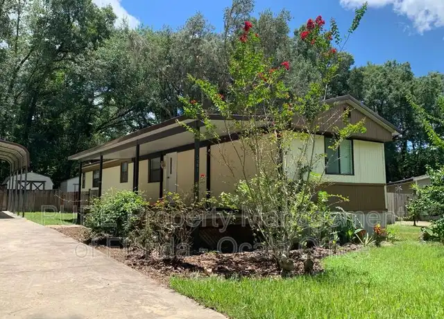 Property at 5401 SE 28th Ct, Ocala, FL, 34480, 2 beds, 2 baths, [object Object]