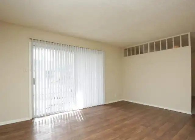 Property at 5335 Northwest Loop 410 Unit 211, San Antonio, TX, 78229, 1 bed, 1 bath, [object Object]