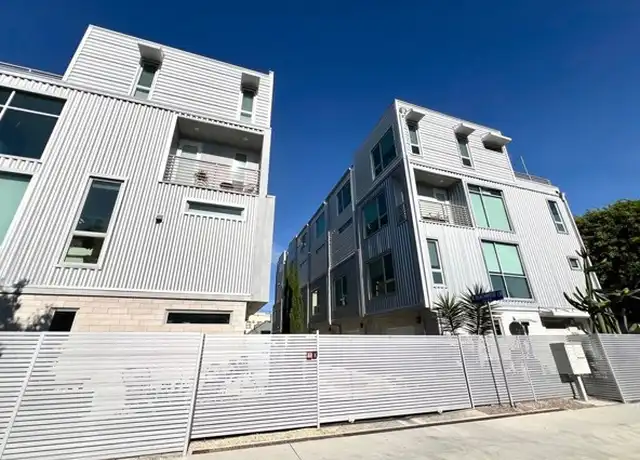 Property at 6016 W Beachwood Ln, Los Angeles, CA, 90038, 3 beds, 4.5 baths, [object Object]