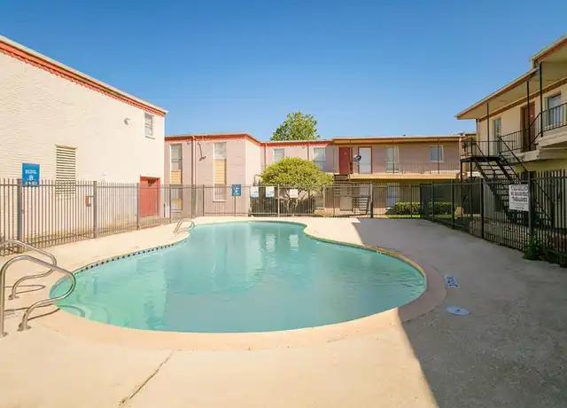 Property at 2201 E Berry St Unit 1421, Fort Worth, TX, 76119, 1 bed, 1 bath, [object Object]