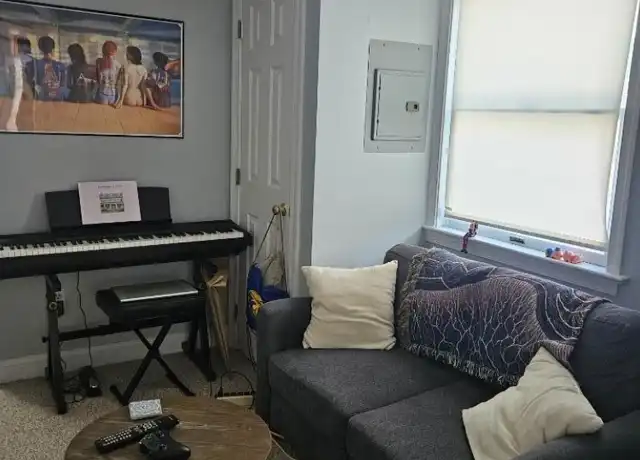 Property at 86 Bridge St, Lambertville, NJ, 08530, 1 bed, 1 bath, [object Object]
