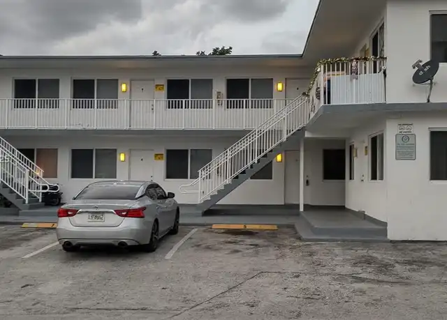 Property at 101 NW 29th Ave #3, Fort Lauderdale, FL, 33311, 1 bed, 1 bath, [object Object]