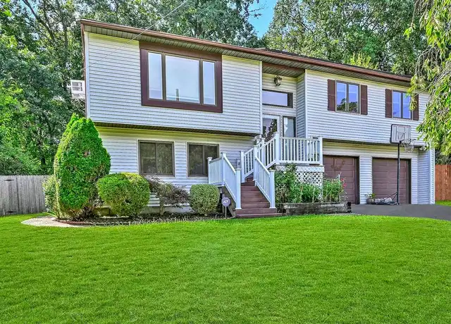 Property at 15 Newfoundland Ave, Huntington, NY, 11743, 5 beds, 3 baths, [object Object]