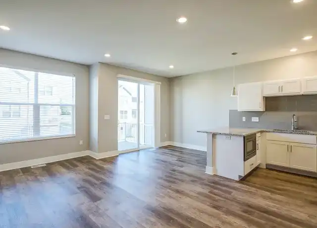 Property at Evergreen Townhomes - 3141 E Beltline Ave NE, Grand Rapids, MI, 49525, 2-3 beds, 2-2.5 baths, [object Object]
