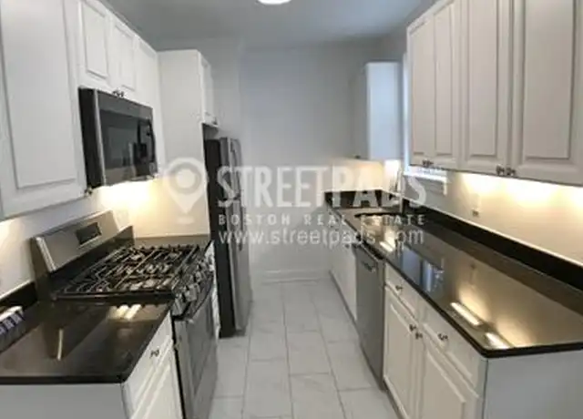 Property at 41a Auburn St, Brookline, MA, 02446, 1 bed, 1 bath, [object Object]