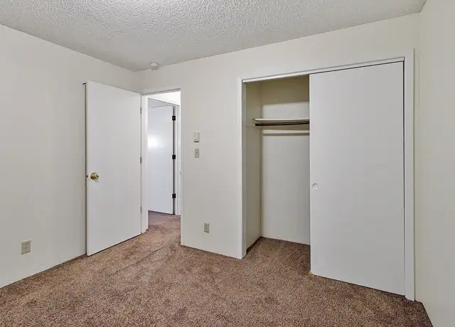 Photo of 3200 Indianola Ave, Des Moines, IA 50315