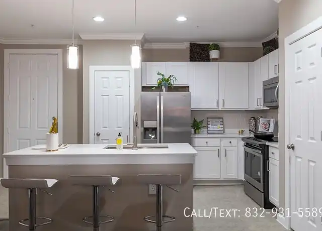 Property at 2202 Timberloch Pl Unit BTC2, Spring, TX, 77380, 2 beds, 2.5 baths, [object Object]