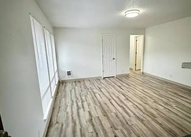 Property at 2435 Lee St SE Unit 3, Salem, OR, 97301, 2 beds, 1 bath, [object Object]