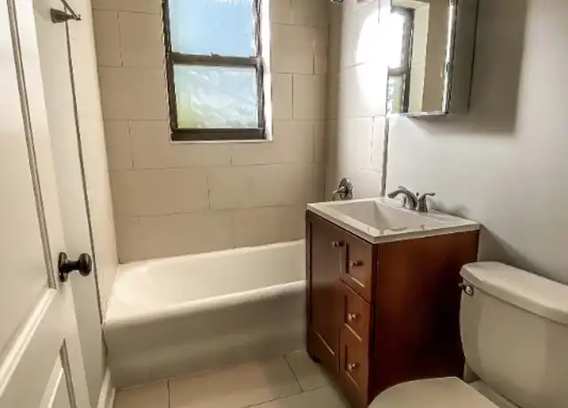 Property at 4034 N Ashland Ave Unit clW3, Chicago, IL, 60613, 0 beds, 1 bath, [object Object]